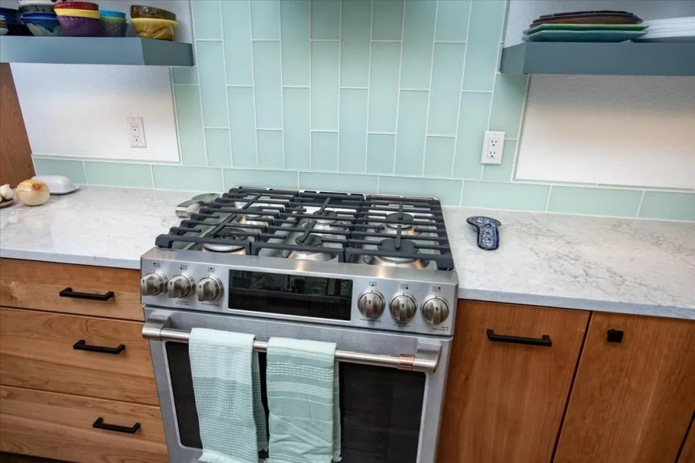 360 Construction & Design - Photo 11