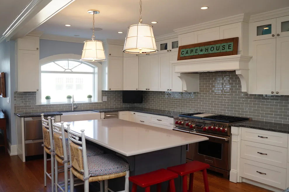 Patriotic Coastal Kitchen Retreat by Taylor Made Cabinets, Leominster MA - Photo 2