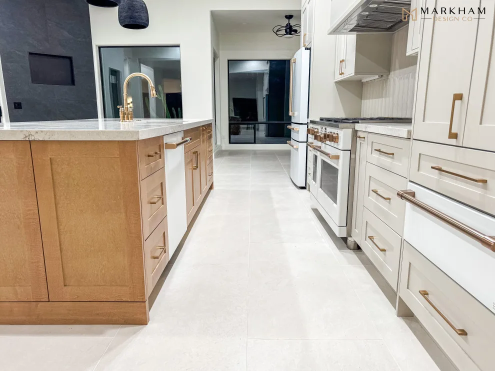 Relaxed Arizona Kitchen Renovation by Markham Design Co. LLC - Photo 4