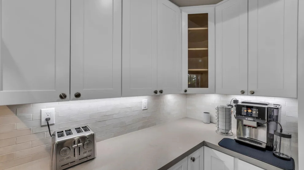 Carlsbad Kitchen Renovation: An Elegant and Practical Enhancement by USA Home Remodeling - Photo 8