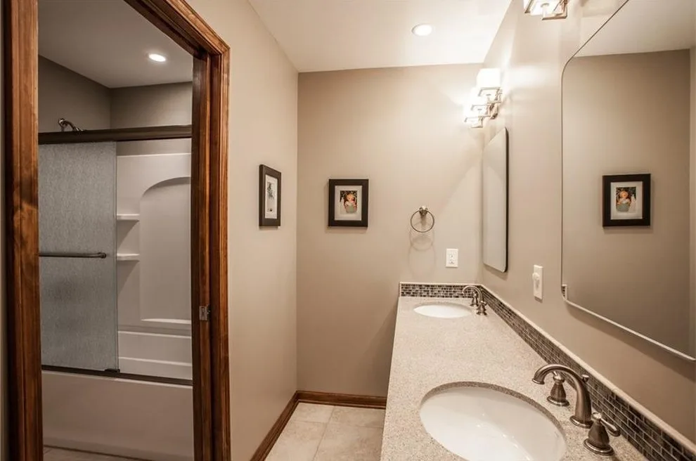 Classic Bathroom and Walk-in Wardrobe by T. Morgan Construction, Inc. - Photo 3