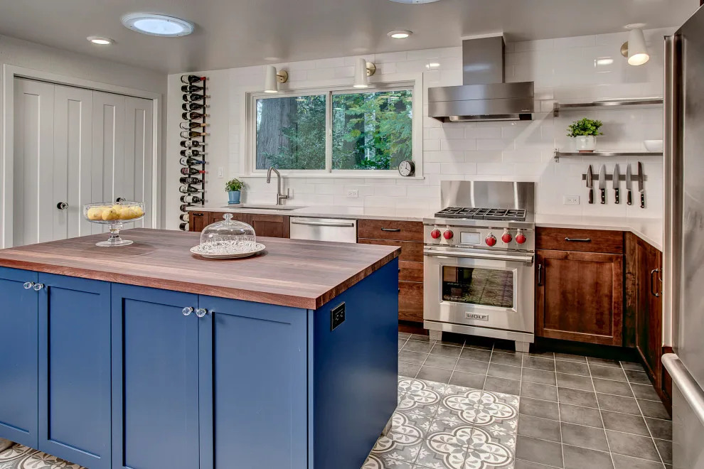 Carnation Commercial Kitchen by Nip Tuck Remodeling - Photo 18