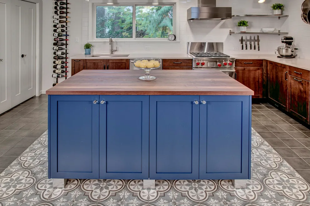 Carnation Commercial Kitchen by Nip Tuck Remodeling - Photo 8