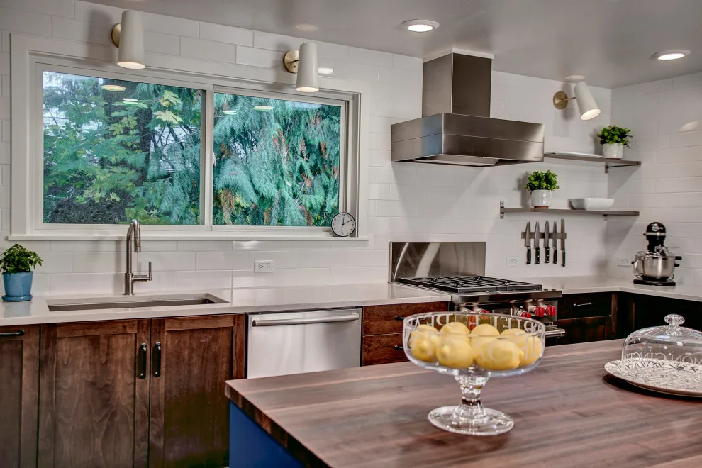 Carnation Commercial Kitchen by Nip Tuck Remodeling - Photo 11