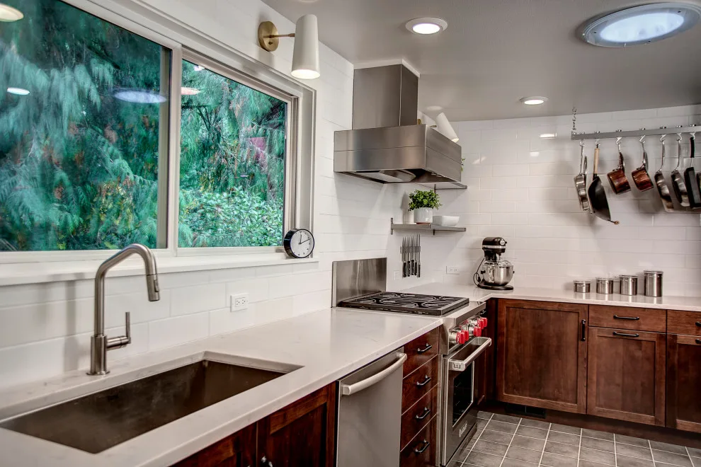 Carnation Commercial Kitchen by Nip Tuck Remodeling - Photo 5