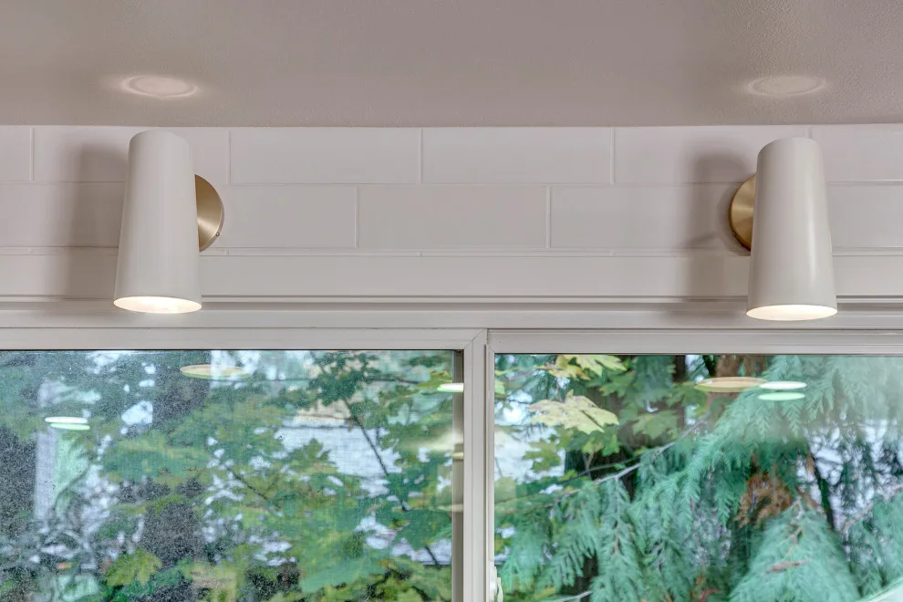 Carnation Commercial Kitchen by Nip Tuck Remodeling - Photo 4