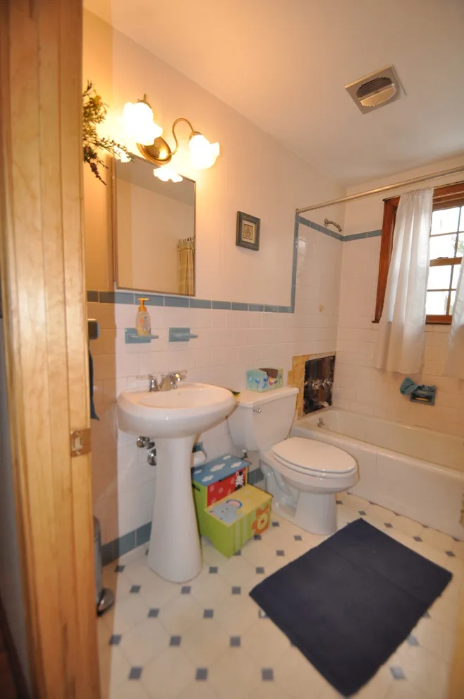 Accent Carry Through Project 1662 by Design 1 Kitchen & Bath - Photo 11