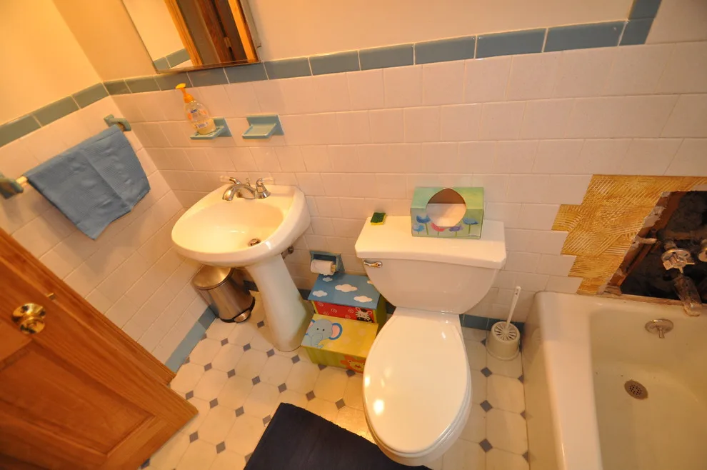 Design 1 Kitchen & Bath - Photo 10