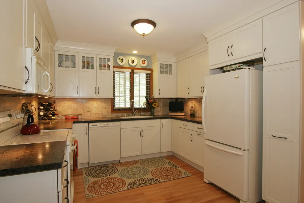Kitchen Renovation Cascade by DreamMaker Bath & Kitchen Of Greater Grand Rapids - Photo 3