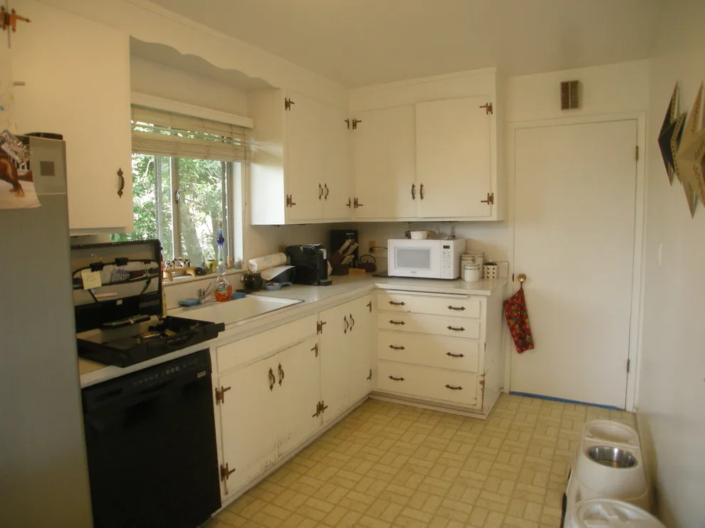 Oakland Kitchen on Castle Drive by Custom Kitchens By John Wilkins, Inc. - Photo 5