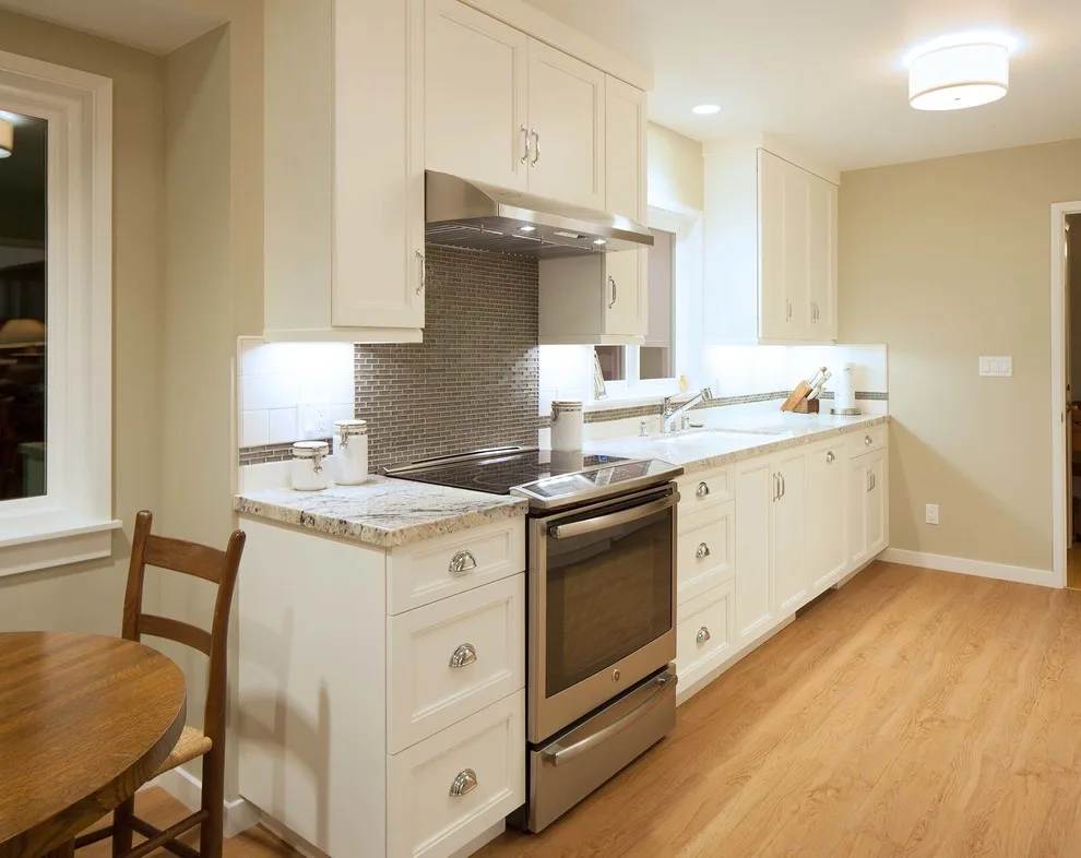 Oakland Kitchen on Castle Drive by Custom Kitchens By John Wilkins, Inc. - Photo 4
