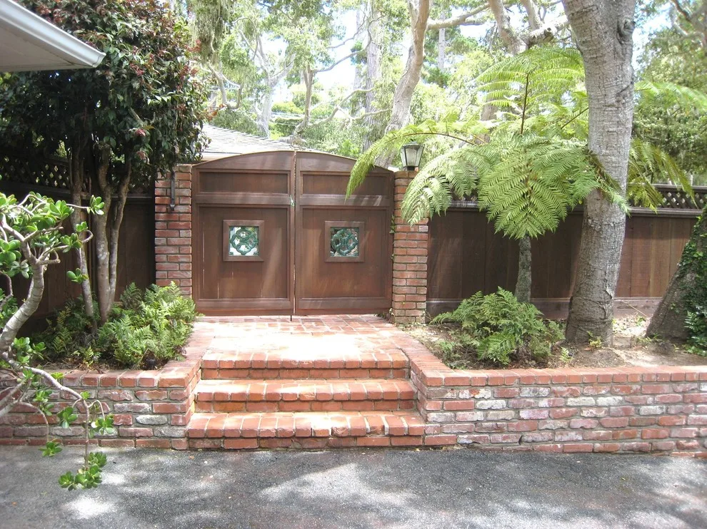 Entrances, Barriers, and Enclosures by Kiwi Woodworks - Photo 4