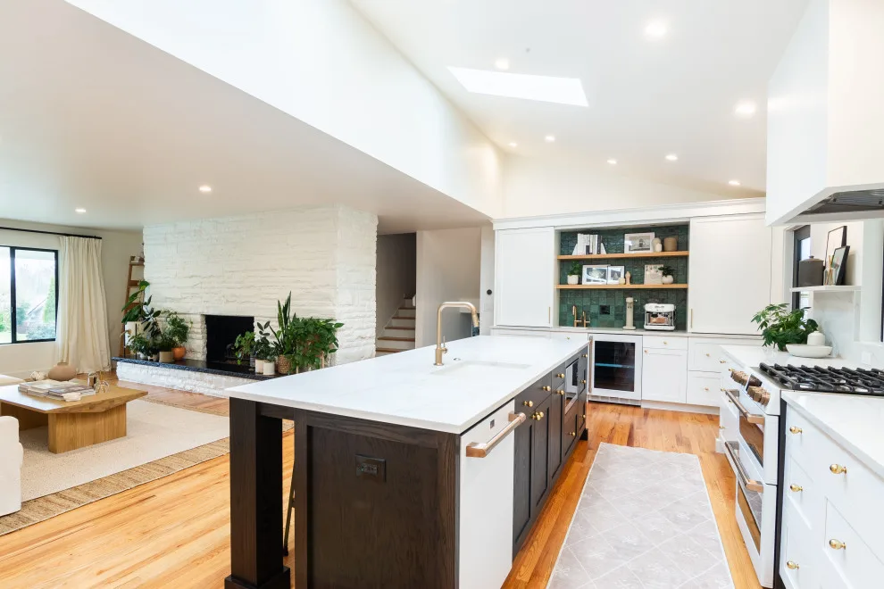 Cedar Hills Kitchen and Living Space Renovation by Straight Line Design And Remodeling - Photo 2