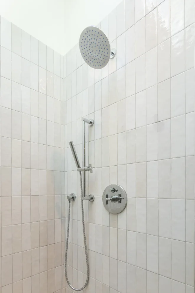 Cedar Hills Primary Bathroom by Straight Line Design And Remodeling - Photo 3