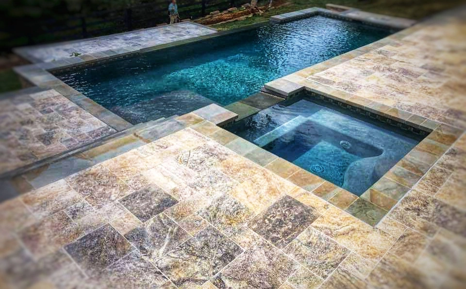 Vanishing Edge Pool by Iris Design Associates - Photo 2