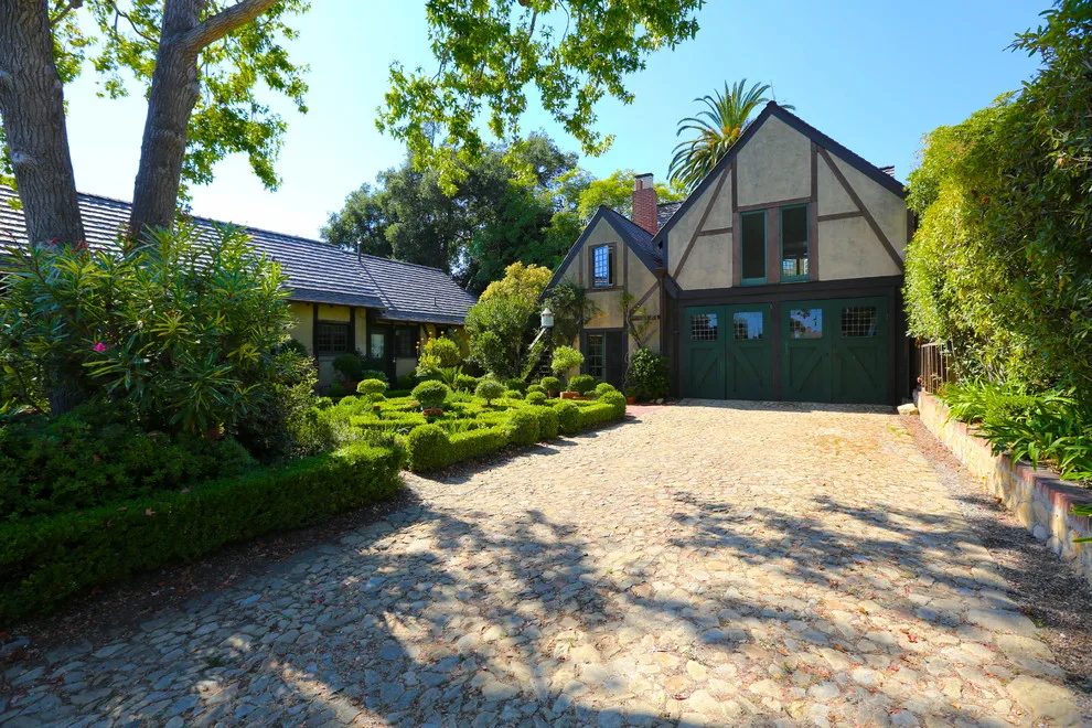 Chancellor Manor by Castle Construction Of Santa Barbara - Photo 64