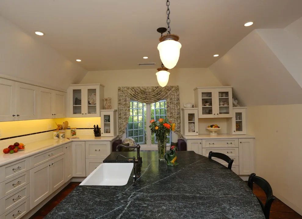 Chancellor Manor by Castle Construction Of Santa Barbara - Photo 51