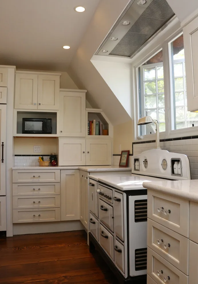 Chancellor Manor by Castle Construction Of Santa Barbara - Photo 34