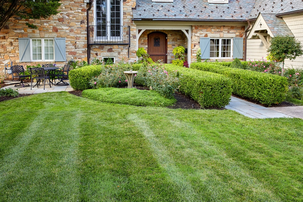 Luxury Lakefront Living by J. Barker Landscaping Company - Photo 2