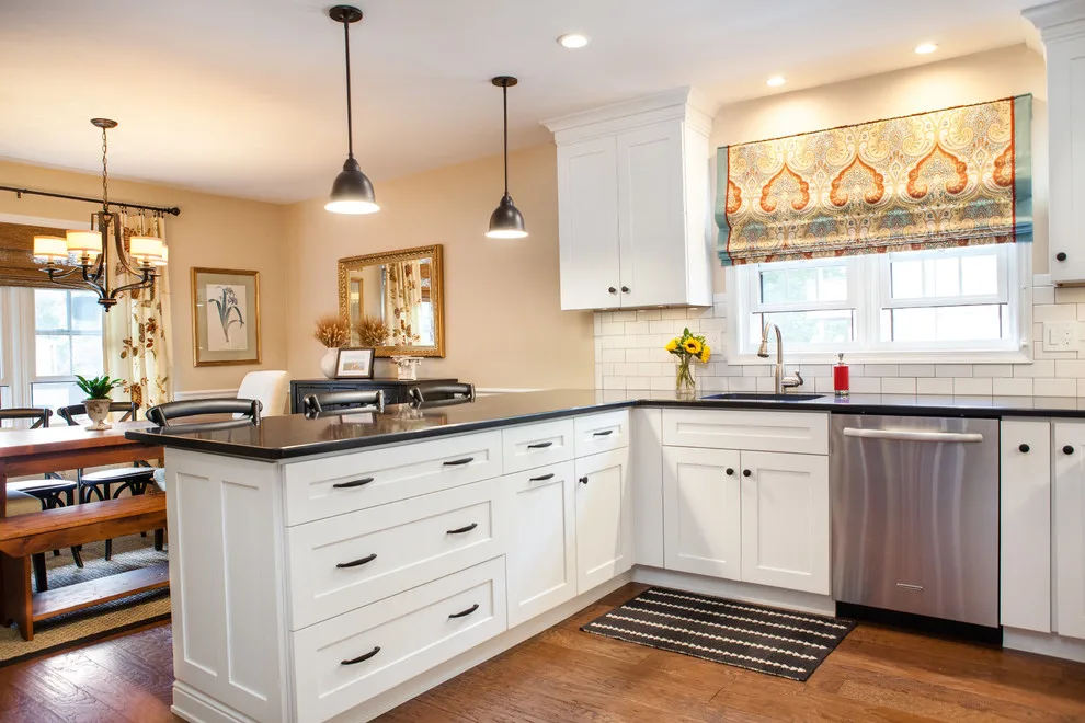 Enchanting Kitchen in the Condo by Robinwood Kitchens - Photo 5