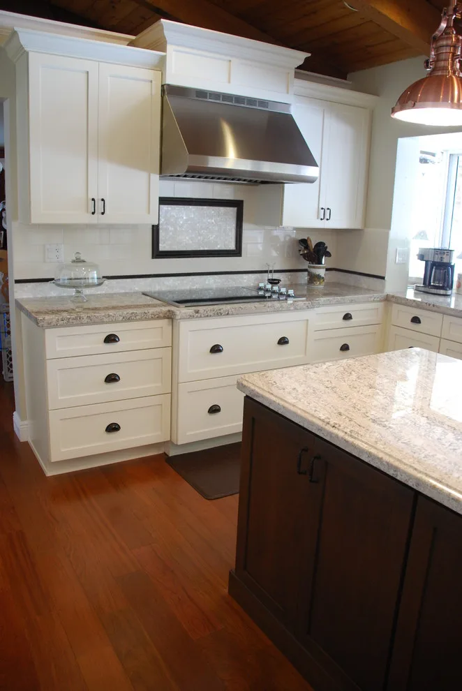 Stylish Modern Kitchen in Miami Falls Area by Eleet Fine American Cabinetry - Photo 2
