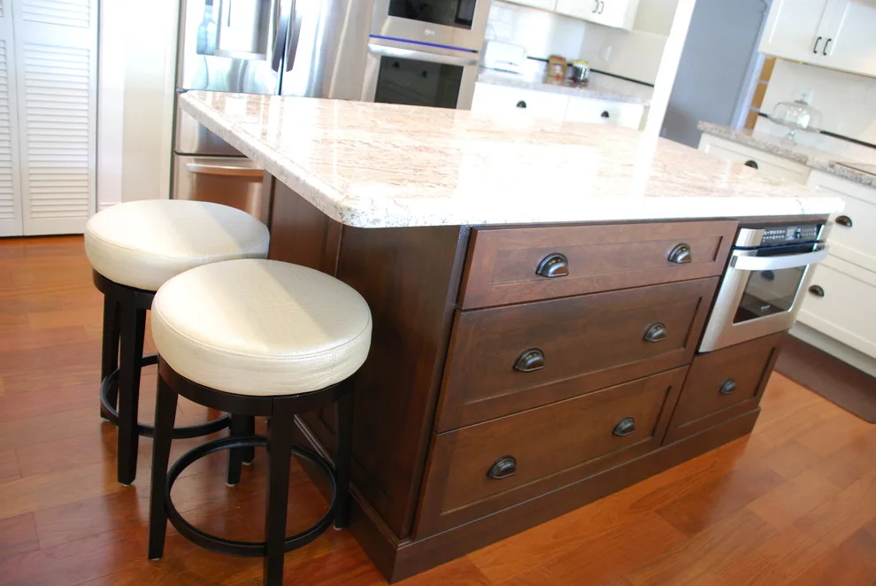 Stylish Modern Kitchen in Miami Falls Area by Eleet Fine American Cabinetry - Photo 11