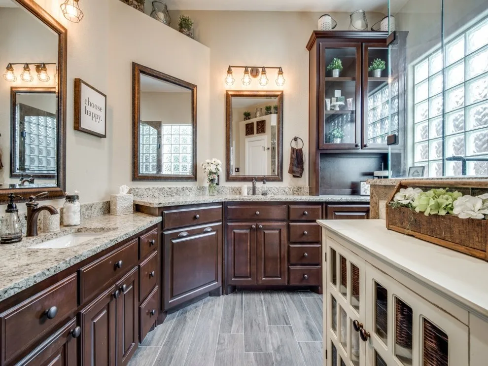 Elegant Kitchen and Bathroom Makeover by DFW Improved - Photo 4