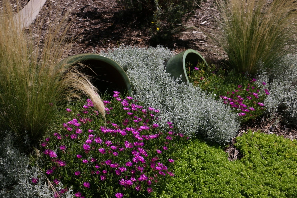 The Praire Garden by J. Gieo Pensoneault, MLA - Photo 12