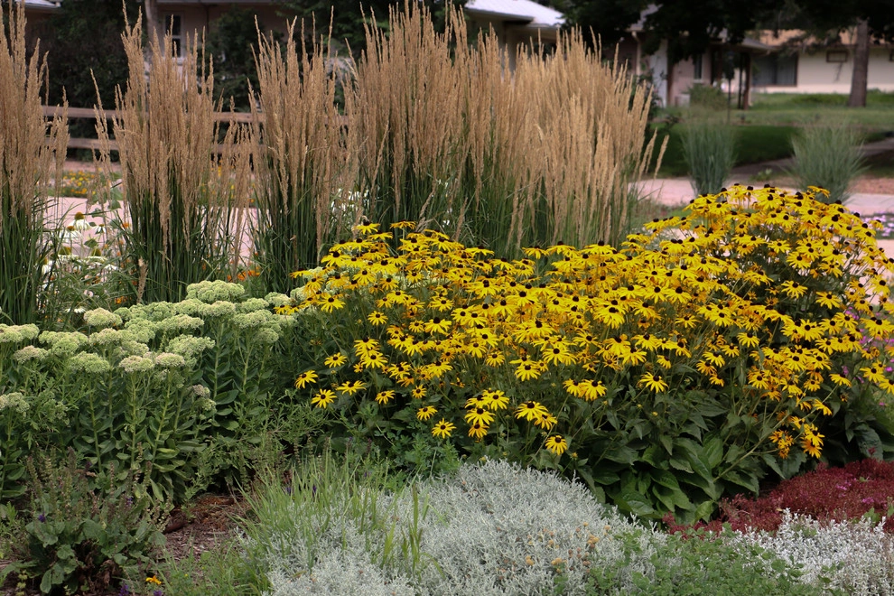 The Praire Garden by J. Gieo Pensoneault, MLA - Photo 5