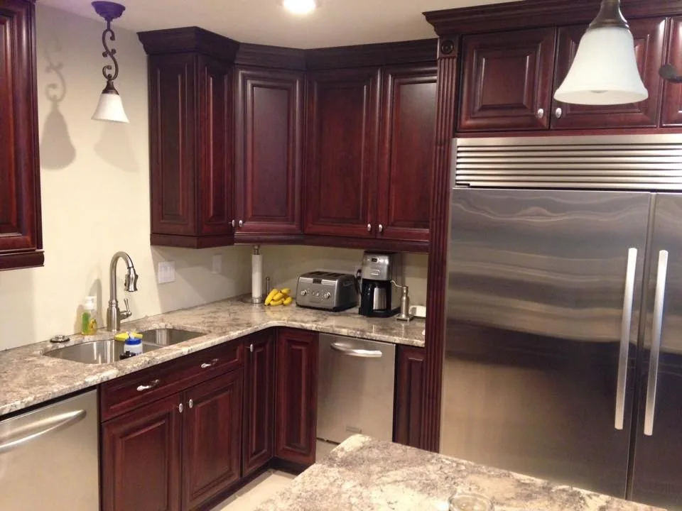 Cherry Kitchen and Bar - New Orleans by Delta Cabinets Of New Orleans - Photo 2