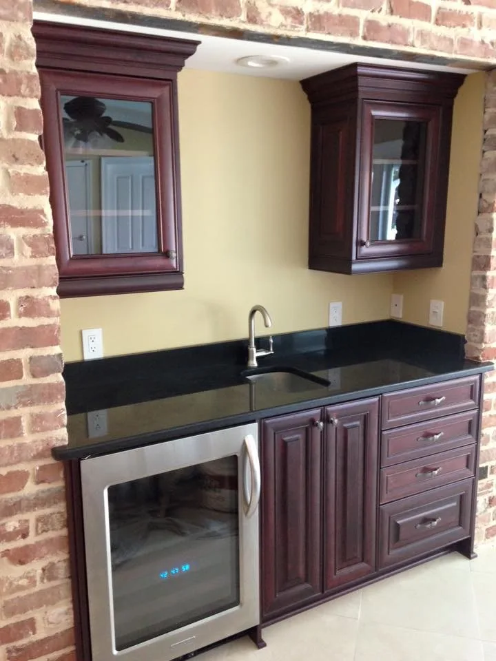 Cherry Kitchen and Bar - New Orleans by Delta Cabinets Of New Orleans - Photo 3