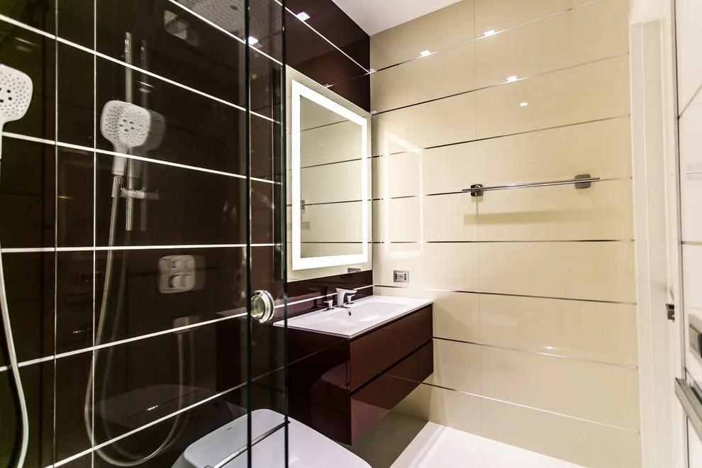 Modern Cherry Bathroom Design by Paradise City - Photo 5
