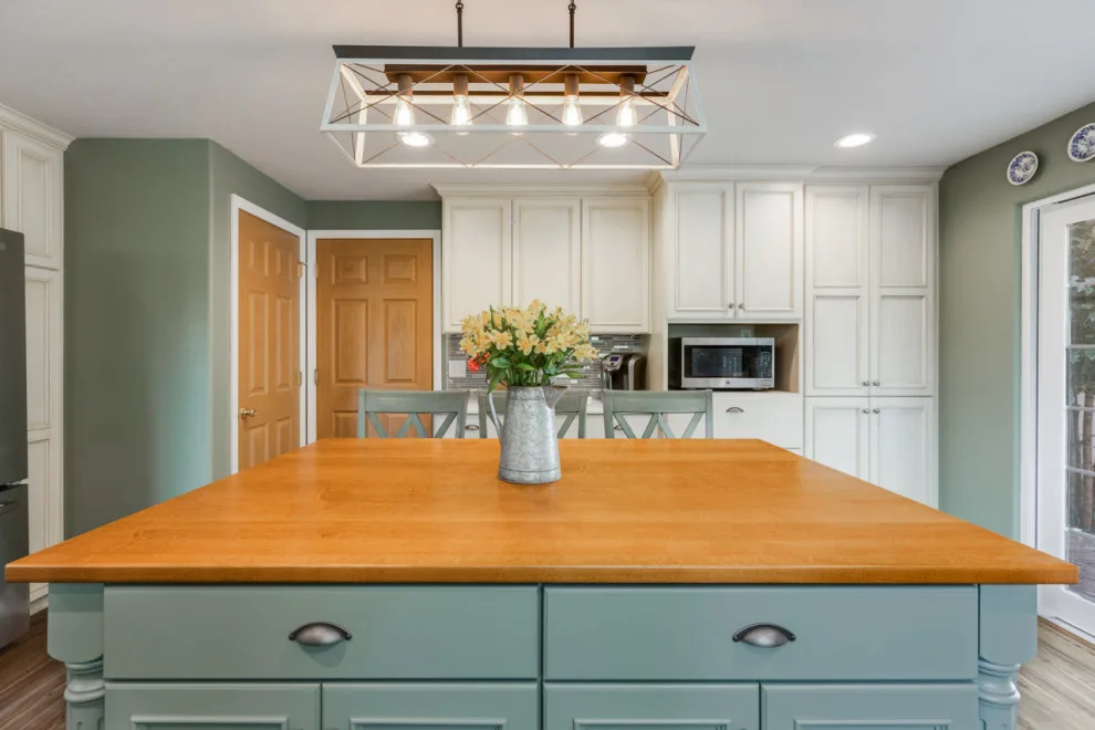 Powell Construction - Photo 10