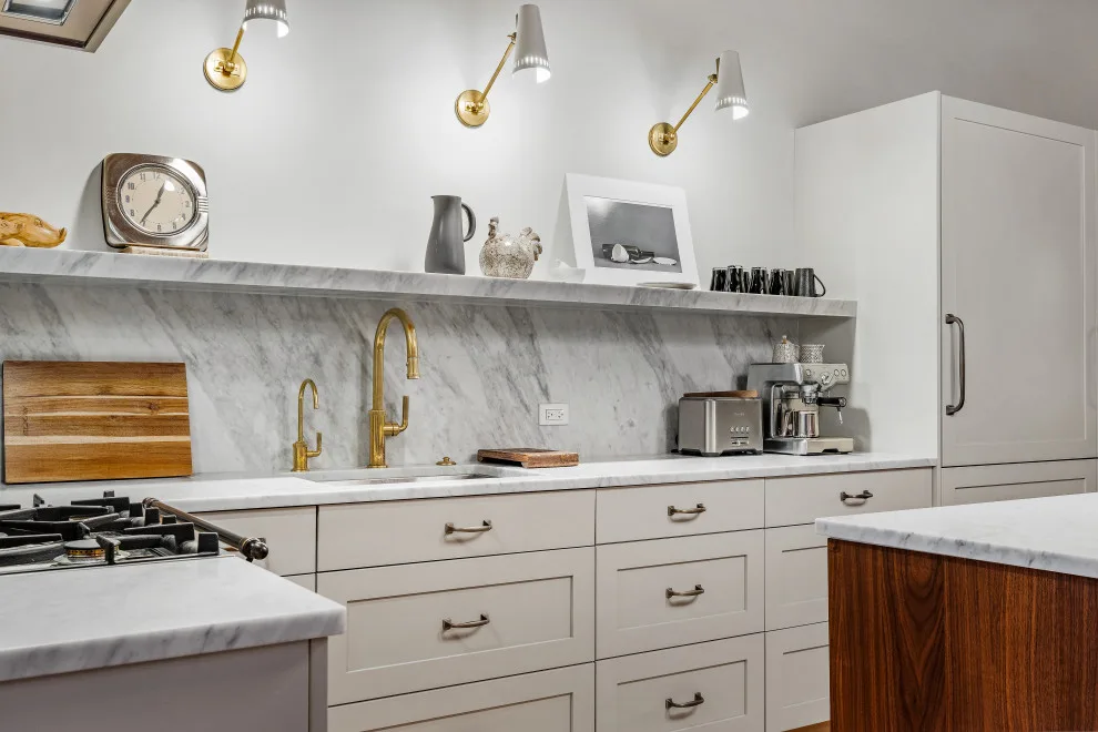 Chicago Apartment Renovation by Airoom Architects-Builders-Remodelers - Photo 17