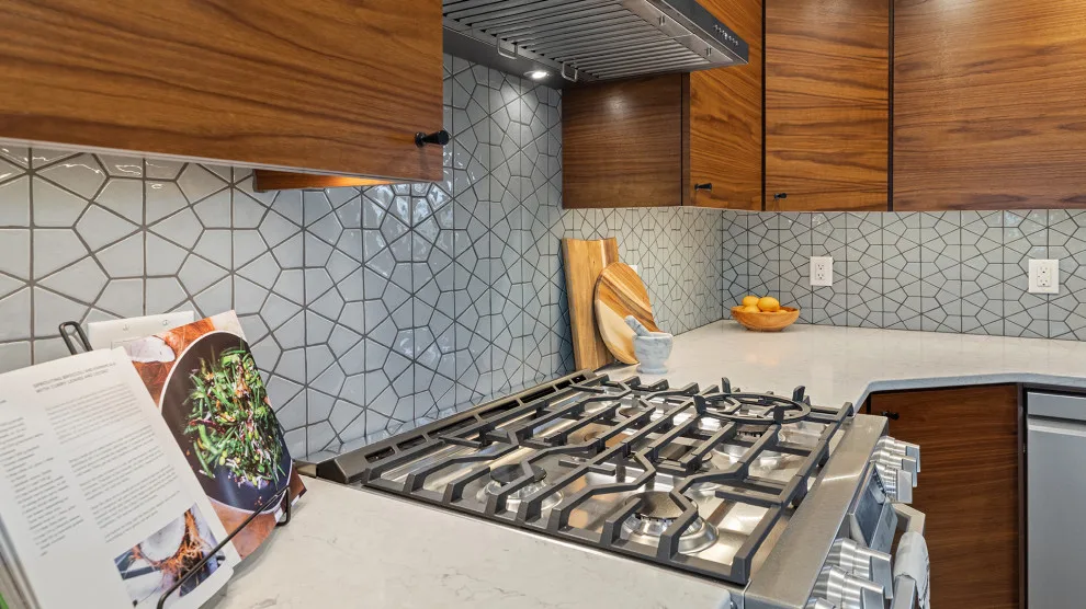 Corvallis Custom Kitchens & Baths - Photo 11