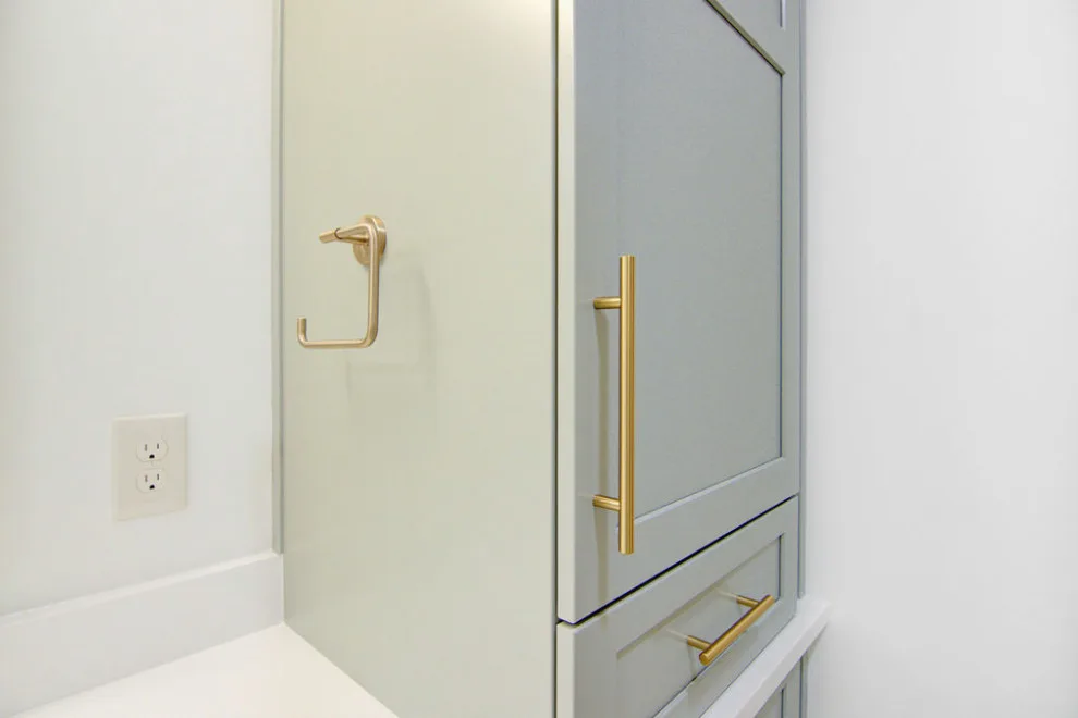 Timeless/Modern Primary Bathroom Renovation Kansas City, MO by KCBR Design | Remodel - Photo 4