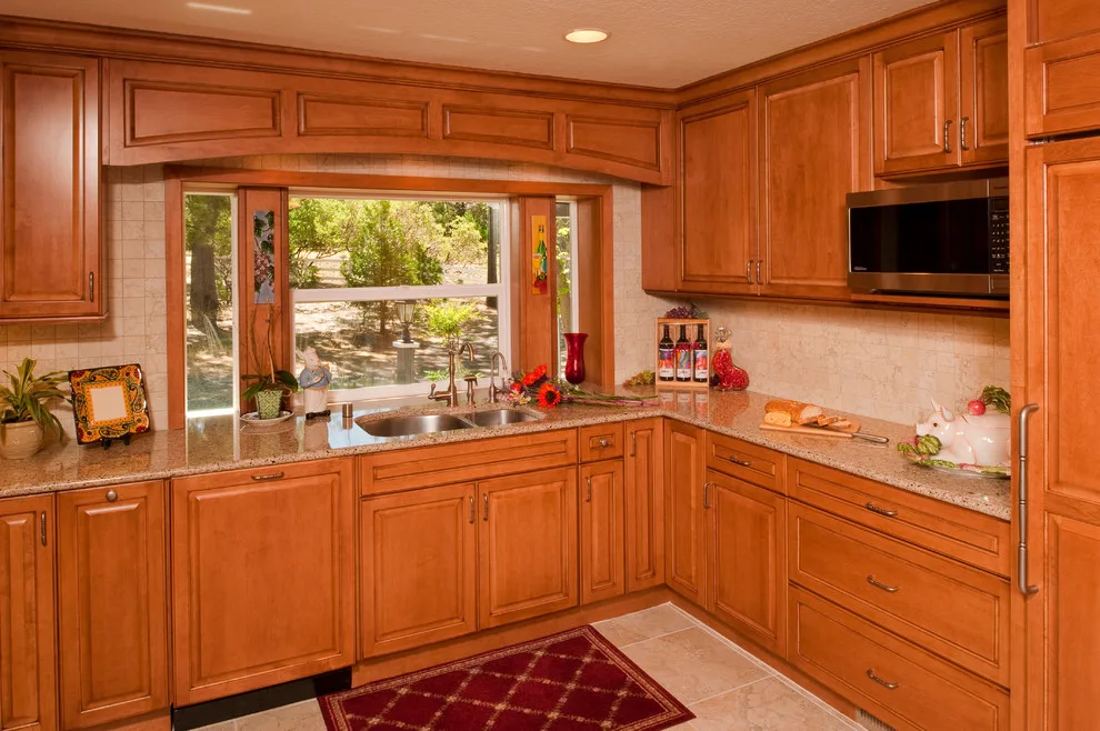 MUDGE RANCH TRADITIONAL KITCHEN by Custom Design Construction & Interiors Inc. - Photo 2