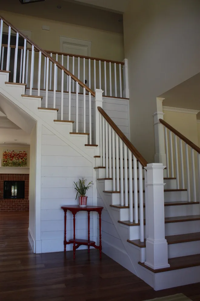 Timeless White Craftsman by Millennial Inc - Photo 3