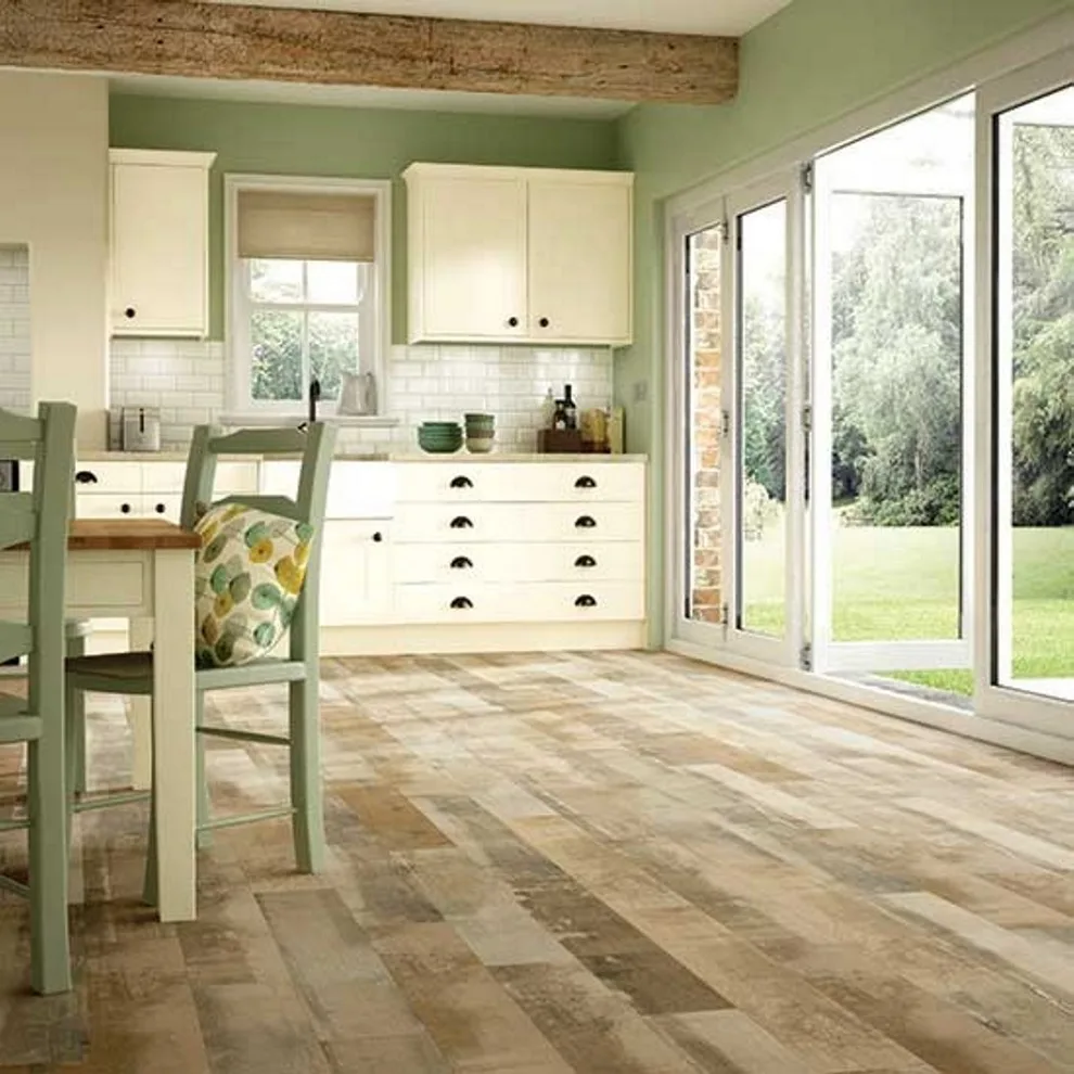 Conner's Flooring & Design - Photo 8