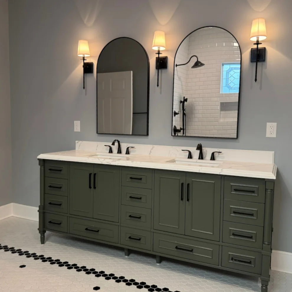 Elegant Bathroom Renovation by Intown Craftsmen - Photo 3