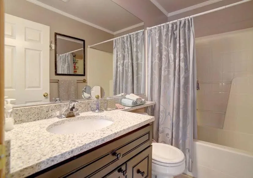 Luxury Interiors LLC - Photo 5
