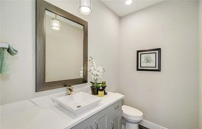 Luxury Interiors LLC - Photo 4