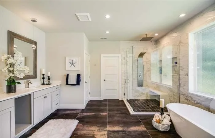 Luxury Interiors LLC - Photo 13