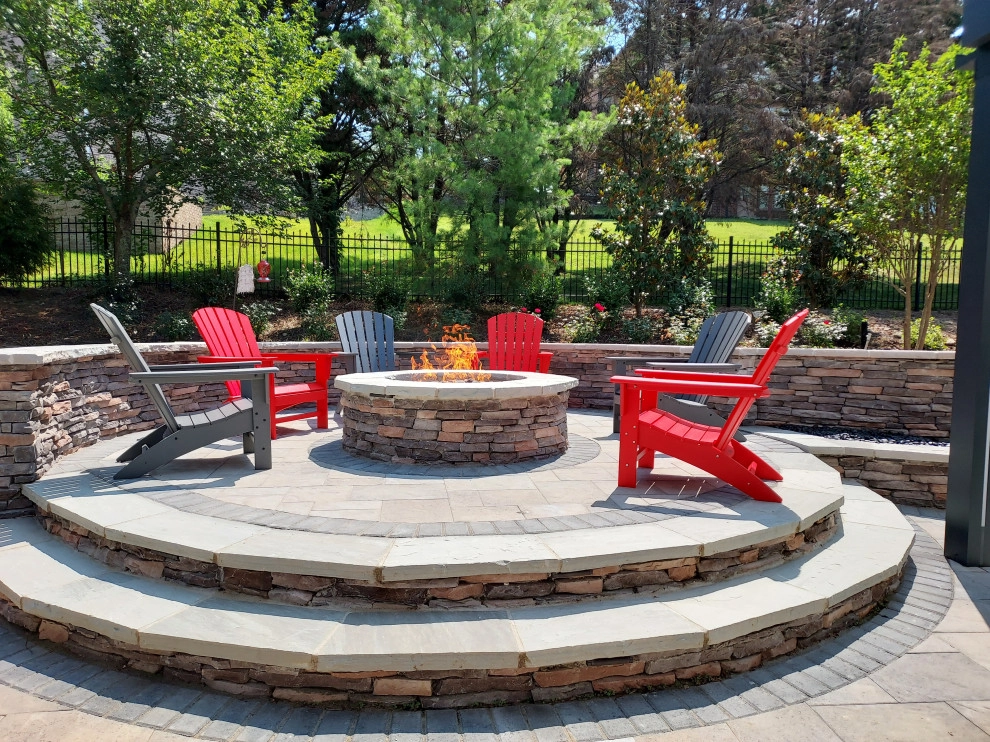 Galloway's Brentwood Backyard Get-A-Way by Allin Landscaping - Photo 3