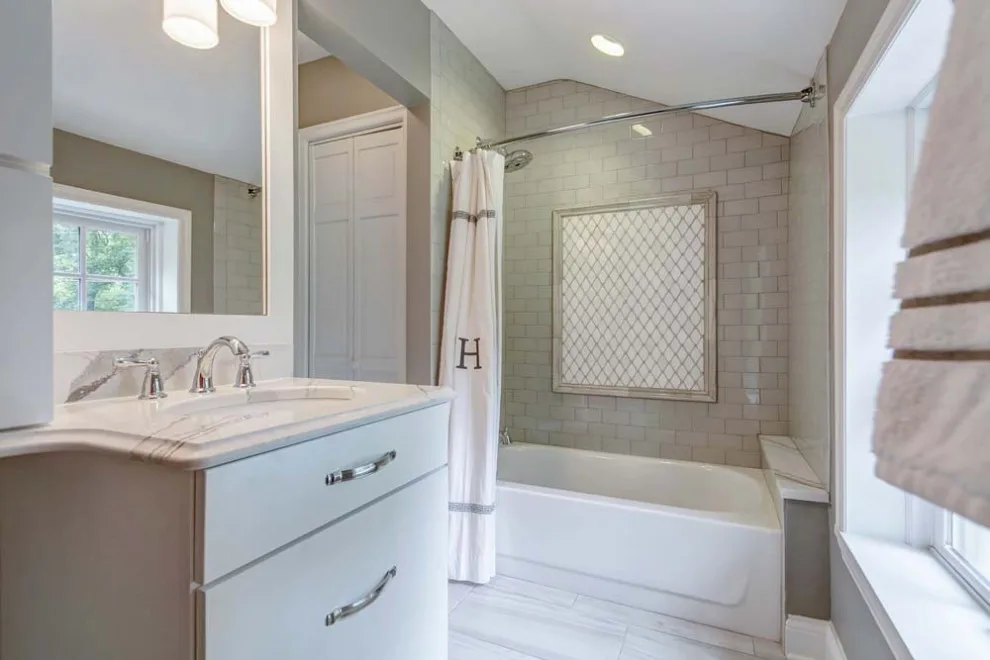 Clayton Hall Bathroom Project by Designs By Mary-Ann Pugh - Photo 3