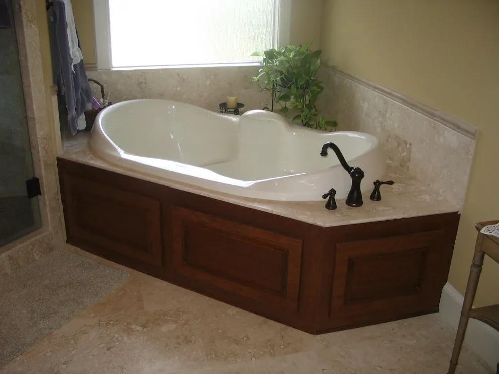 Classic Restrooms by Artisan Renovations - Photo 7