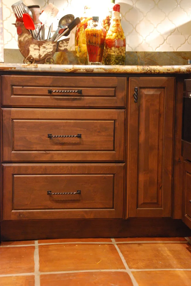 Rustic Kitchen at Coconut Grove by Eleet Fine American Cabinetry - Photo 10