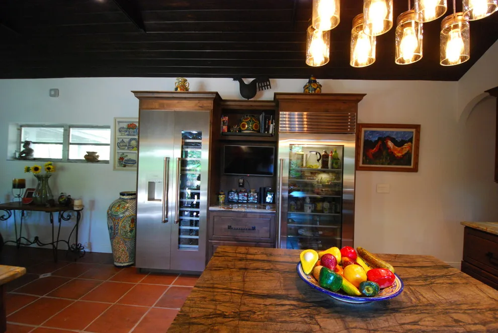 Rustic Kitchen at Coconut Grove by Eleet Fine American Cabinetry - Photo 7