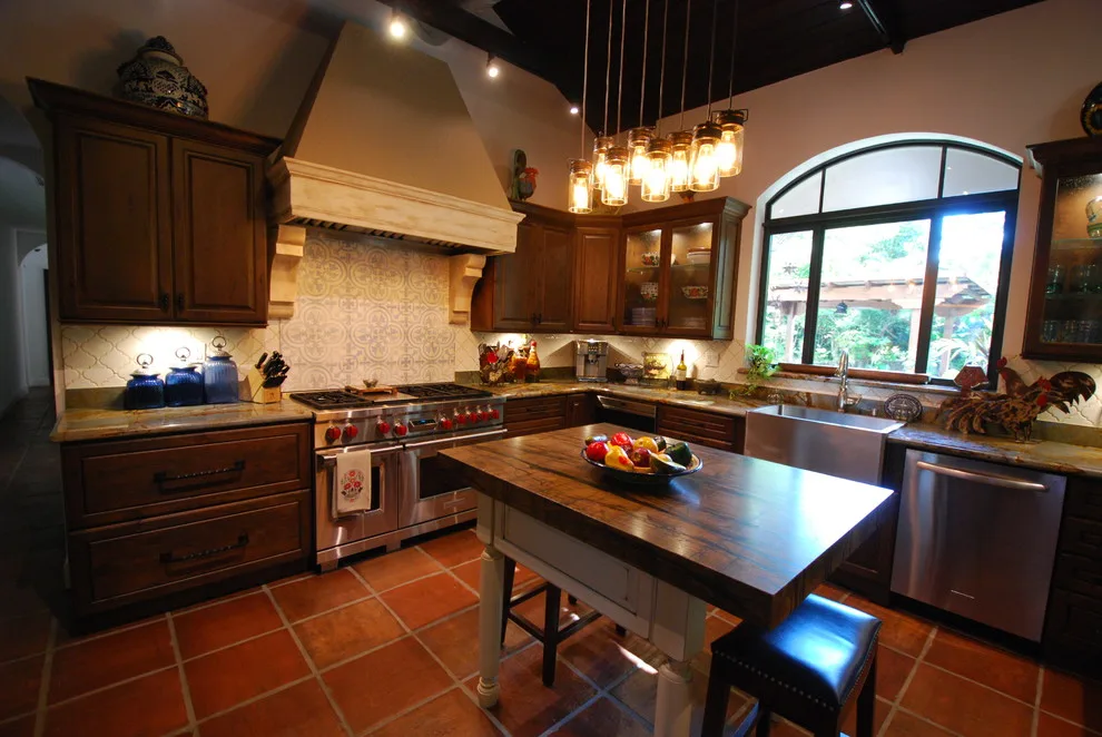 Rustic Kitchen at Coconut Grove by Eleet Fine American Cabinetry - Photo 8