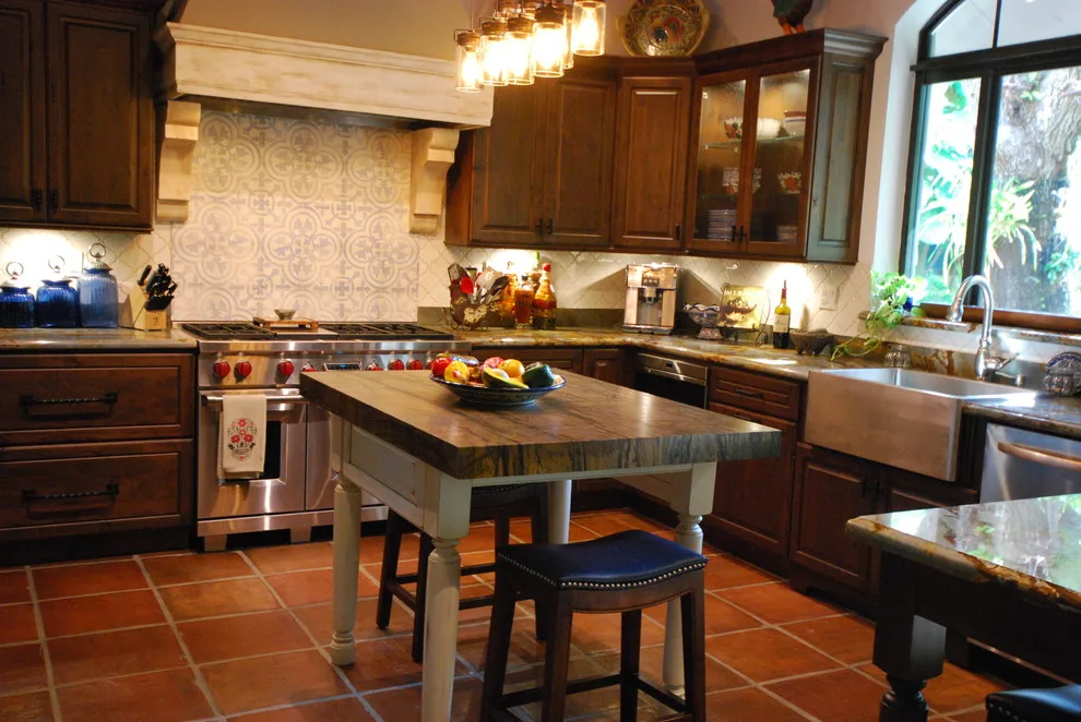 Rustic Kitchen at Coconut Grove by Eleet Fine American Cabinetry - Photo 15